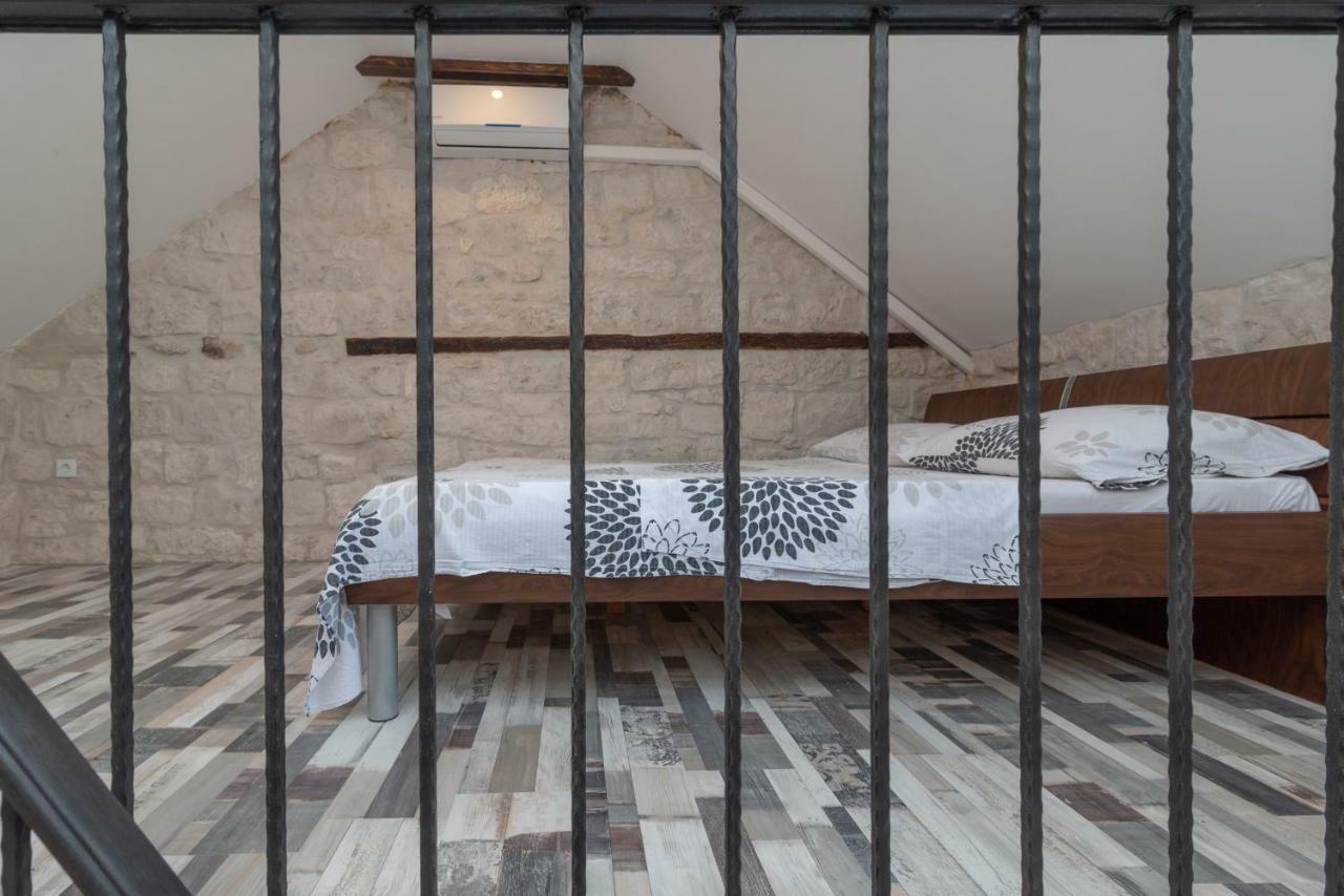 Apartman Skuribanda トロギール エクステリア 写真