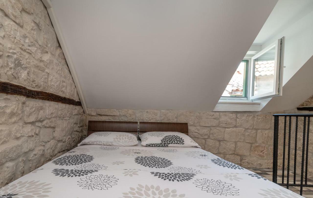 Apartman Skuribanda トロギール エクステリア 写真