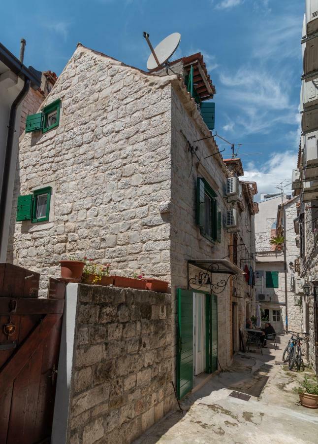 Apartman Skuribanda トロギール エクステリア 写真