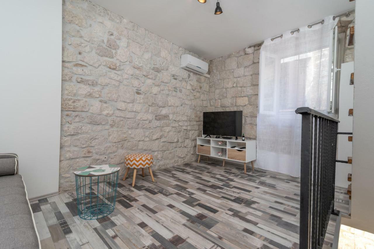 Apartman Skuribanda トロギール エクステリア 写真