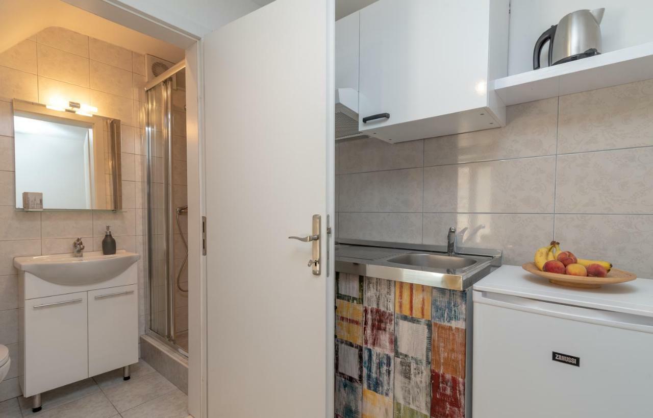 Apartman Skuribanda トロギール エクステリア 写真